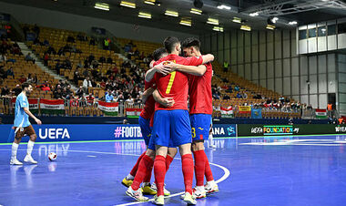 Чемпионат Европы: Испания уничтожила Бельгию, забив ей десять мячей