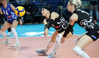 Украинки уступили в первом матче 1/4 финала КВ. Есть ли шансы пройти дальше