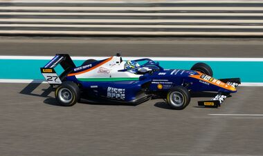 Украинец завершил практики предпоследнего этапа сезона Формулы-4