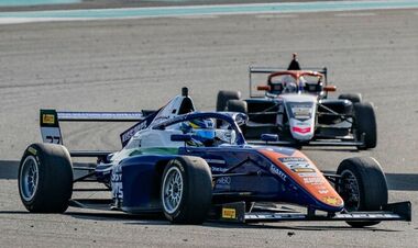 Формула-4. Бондарев у битві за поул UAE4. Дивитися онлайн LIVE