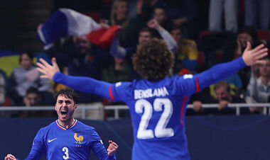 ВИДЕО. Франция вновь вышла вперед в игре с Украиной