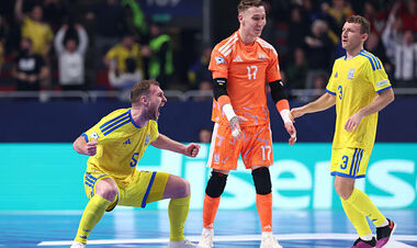 ФОТО. Игроки и болельщики. Эмоции сборной Украины после вылета с Евро