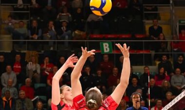 Победный дебют и конец серии из 20 побед. Как украинки сыграли во Франции