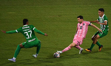 Камбэк Интера с голом Суареса. Месси и Ко выиграли первый матч в 2026 году