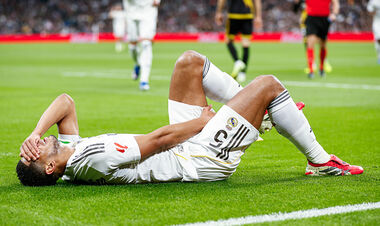 ФОТО. Звездный игрок Реала травмировался и в слезах покинул поле