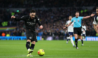 ВИДЕО. Шерки дальним ударом открыл счет для Ман Сити в игре с Тоттенхэмом