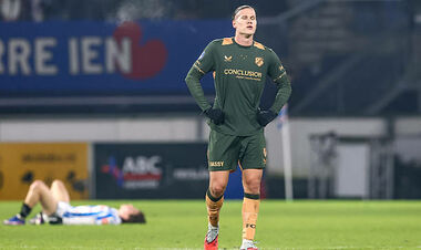 Дебют Степанова. Утрехт сыграл вничью с Херенвеном, ПСВ уничтожил Фейеноорд