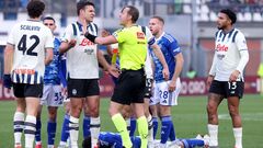 Комо, играя почти весь матч в большинстве, не смог забить Аталанте