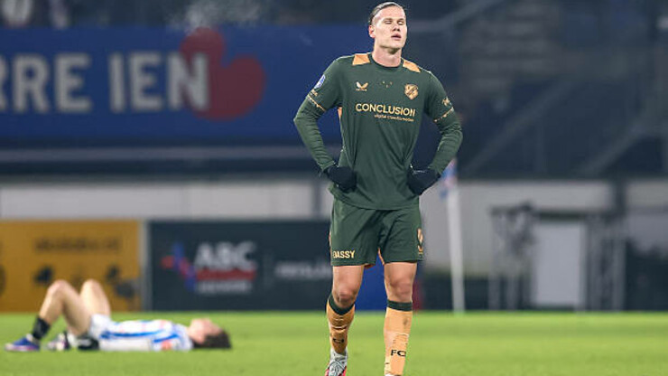 Дебют Степанова. Утрехт зіграв внічию з Херенвеном, ПСВ знищив Феєнорд