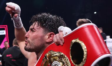 Сенсация в Англии. Боксер из россии проиграл бой, лишился титула чемпиона