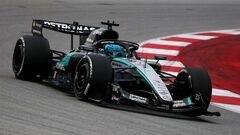 Новый болид Мерседес побил рекорд скорости на тестах Ф1 в Испании