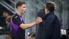 Ефект Сікана? Андерлехт звільнив тренера, який довіряв українцю