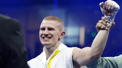 Зірковий боксер звернувся до українців після того, як побив росіянина