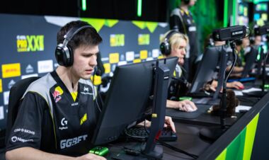 NAVI – Falcons. ESL Pro League. Групповой этап. Смотреть онлайн. LIVE