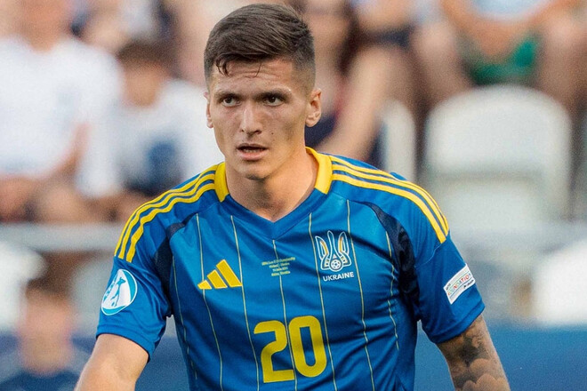 ОФИЦИАЛЬНО. Ребров внес изменения в заявку сборной Украины