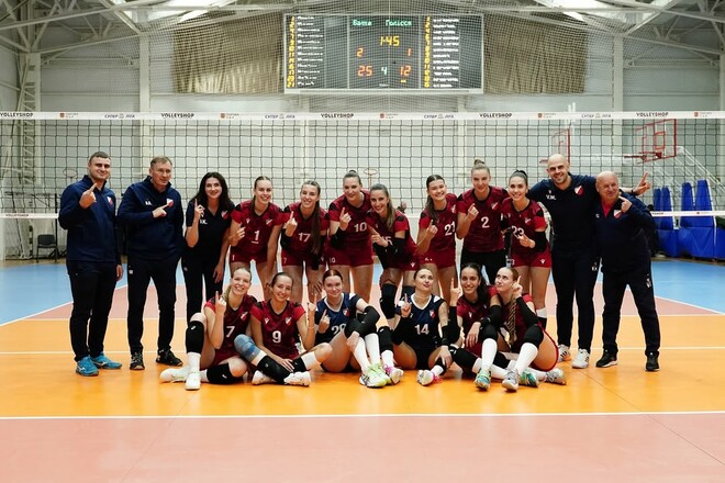 Суперліга з волейболу. Медалісти завершили перший тур з сухим рахунком