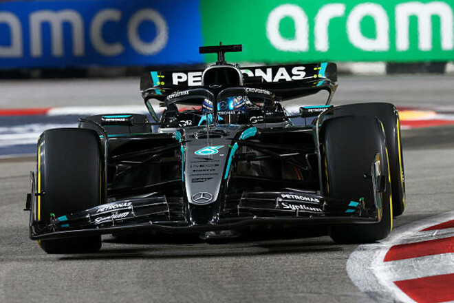 Расселл красиво победил на Гран-при Сингапура, драма Норриса и Пиастри