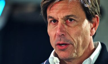 Керівник Мерседес Ф1: «Розберіться зі своїм лайном! Досить скаржитися»