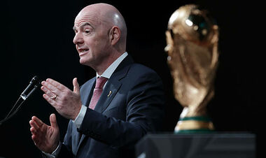 Президент ФІФА закликав повернути збірну росії: «Час це зробити»