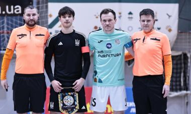 ФОТО. Сборная Украины по футзалу U-19 провела спарринг с Фурнитурой