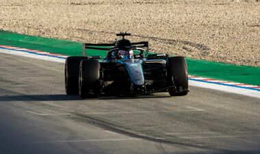 Фаворит сезону Ф1 має намір досягти межі регламенту перед першим Гран-прі