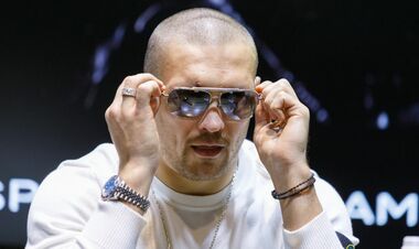 Усику досталось от известного воина бригады Азов