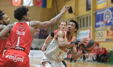 ФОТО. Названа символическая сборная и MVP 11-го тура Суперлиги