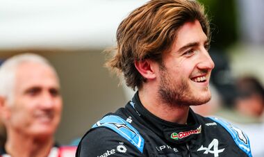 Команда Ф1 подписала контракт с пилотом, которого выгнал аутсайдер