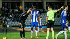 ВИДЕО. Порту потерпел сенсационную неудачу. Спортинг и Бенфика – на хвосте