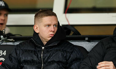 Что происходит? Аякс включил Зинченко в заявку ЛЧ, из которой вылетел