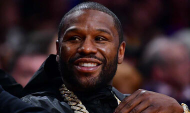 Легендарний Мейвезер хоче отримати 340 мільйонів доларів