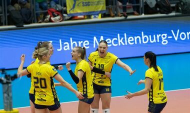 Девелоперс – Пальмберг. Дерби украинок за лидерство в ЛЧ. Смотреть онлайн