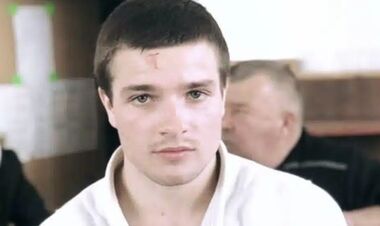 Склоним головы. Отец приехал на похороны сына с передовой