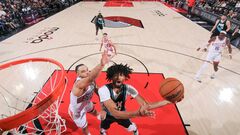 ВИДЕО. Безумный данк Шарпа и блок-шот Флегга в топ-10 моментов НБА