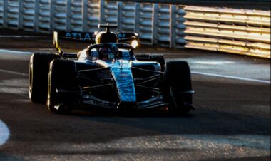 Дебют с опозданием. Последняя команда Ф1 впервые испытала свой болид 2026