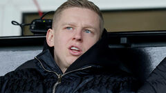 Зінченко пішов на зменшення зарплати. Але отримав обіцянку від Аякса