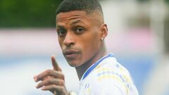 Футболист, который принадлежит Динамо, забил первые голы в Турции