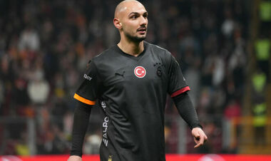 ВИДЕО. Шок в Турции: игрок Галатасарая потерял сознание во время матча