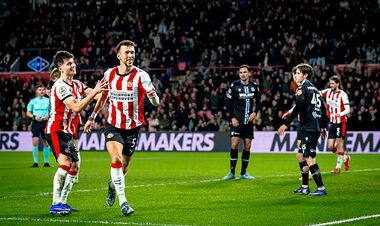 Розгром від ПСВ. У Кубку Нідерландів визначено двох півфіналістів