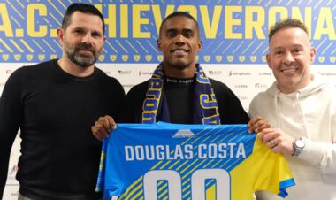 Дуглас Коста на старость лет решил покорить четвертый дивизион Италии