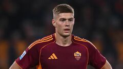 ОФІЦІЙНО. Рома ухвалила категоричне рішення щодо Довбика