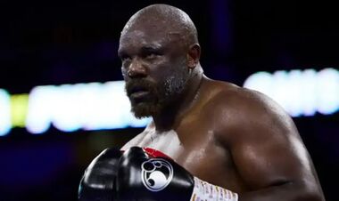 Тренери Усика визнали поразку Олександра в бою з відомим супертяжем