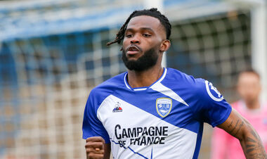 Динамо потерпело неудачу. Нападающий отказался играть в Украине из-за войны