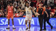 Евролига. Реал с Лэнем проиграл Дубаю, победа Валенсии в Тель-Авиве