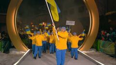 ФОТО. Збірна України пройшла на параді спортсменів на відкритті ОІ-2026