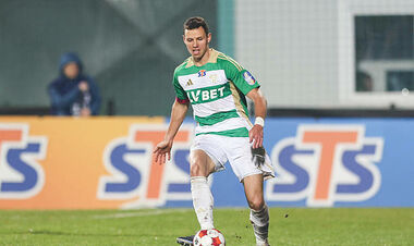 ВИДЕО. Пас через всю половину: украинец отдал ассист в чемпионате Польши