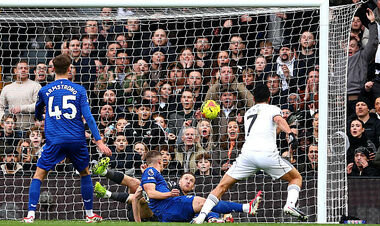 ВІДЕО. Миколенко забив у свої ворота в матчі АПЛ