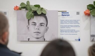 Схилимо голови. «Що я скажу племіннику Маркові – тато воює, а дядько ні?»