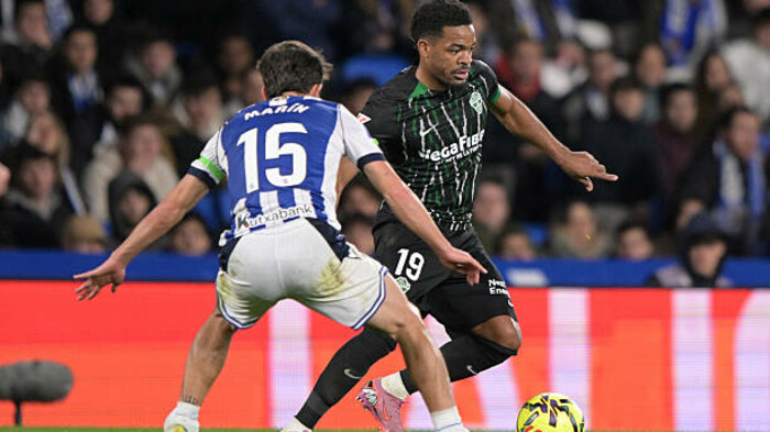 Реал Сосьедад в непростом поединке победил Эльче