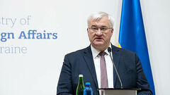 Очільник МЗС України відреагував на ідею Папи Римського припинити війни